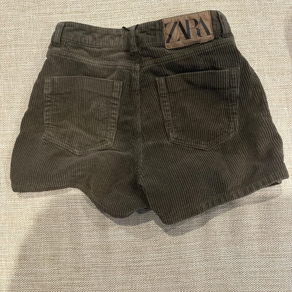 Skort - Picture 3 of 3